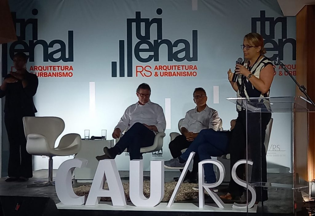 FNA participa da Trienal de Arquitetura debatendo a presença dos arquitetos na saúde pública e o uso de softwares livres